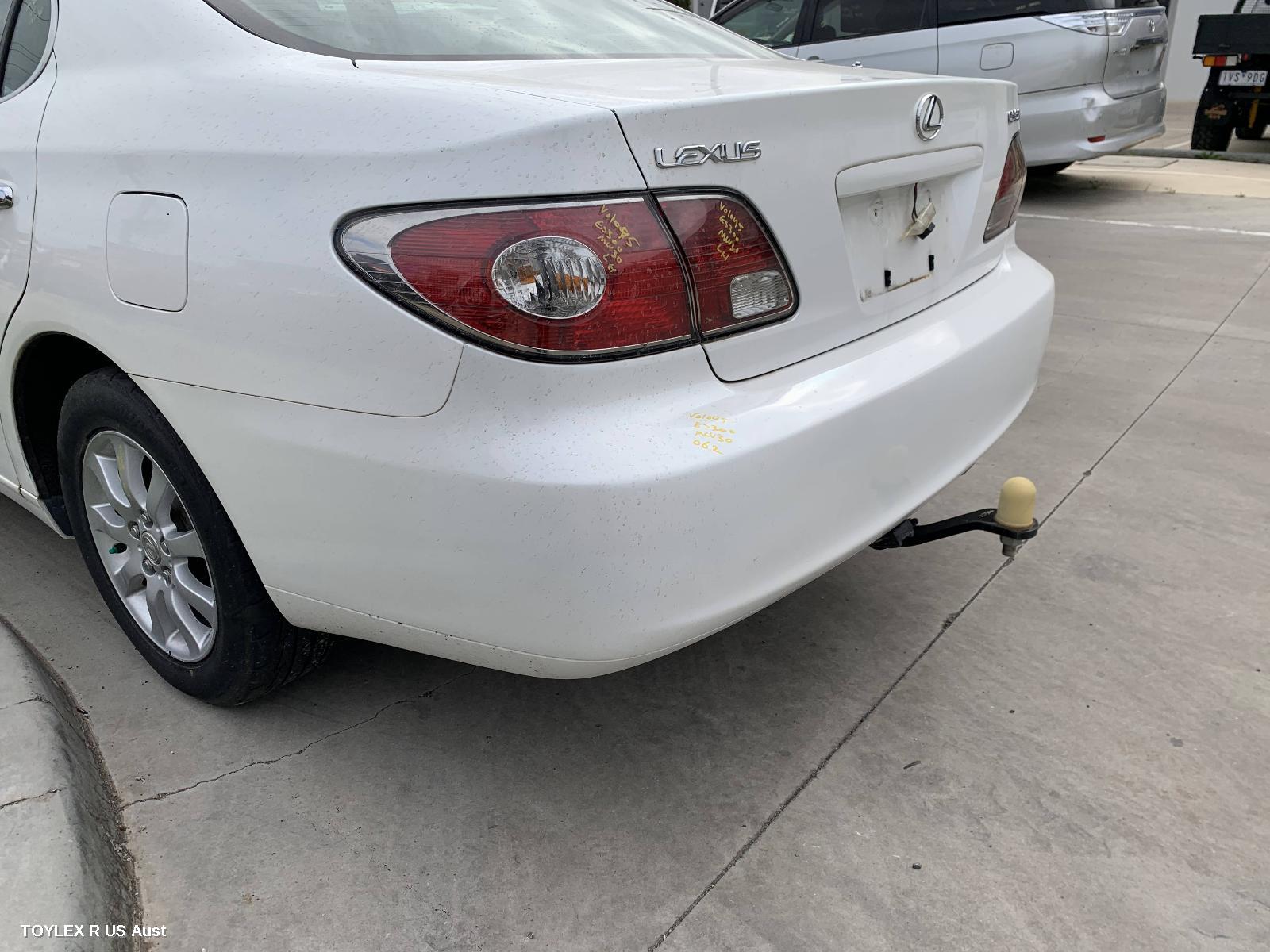 LEXUS ES300 (92-05), Rear Bumper, MCV30, NON PARK SENSORS TYPE, 10/01-12/05 133145