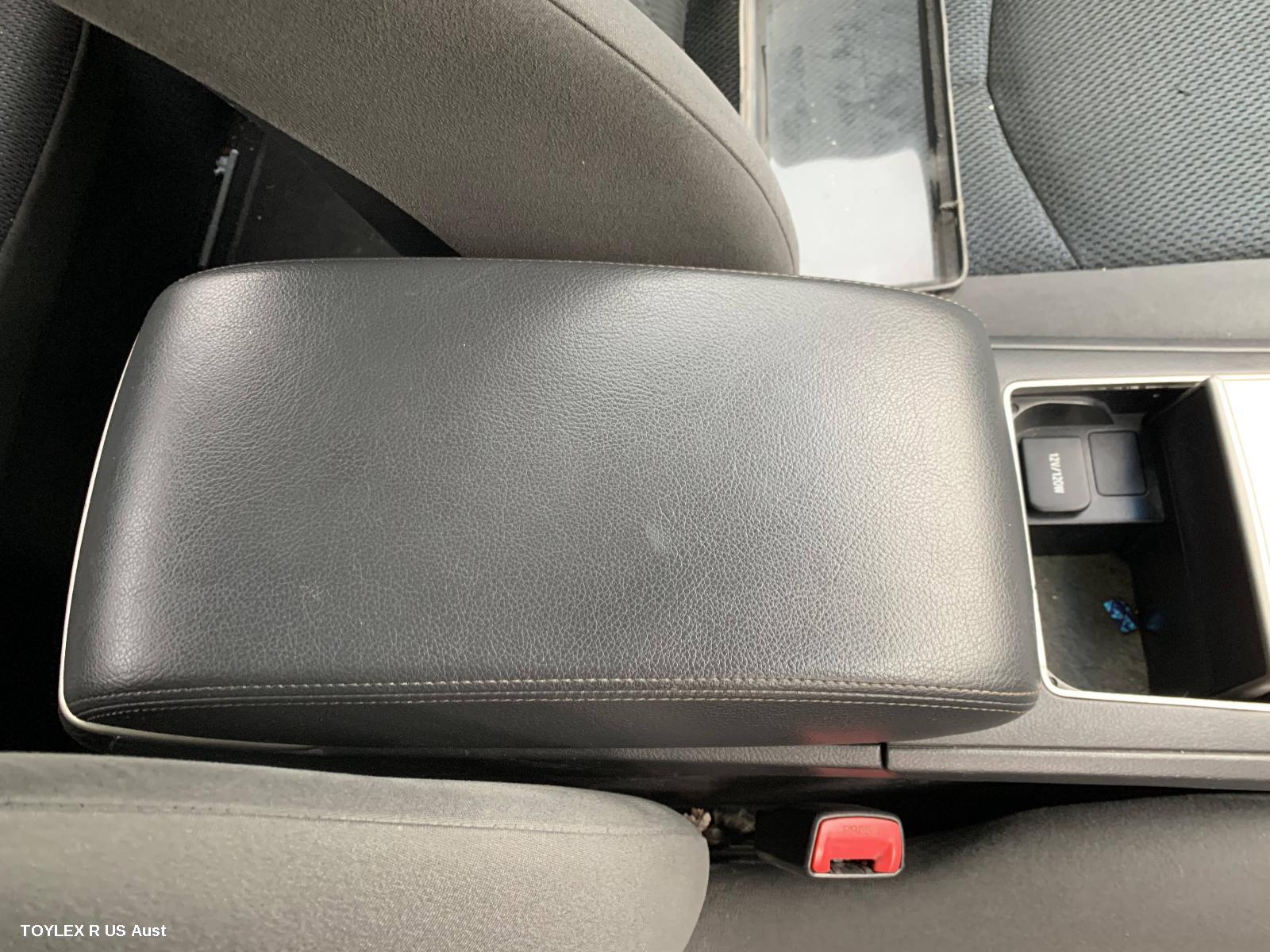 TOYOTA AURION, Console, GCV40R, CENTRE CONSOLE, METALLIC FINISH TYPE, 10/06-03/12 133199