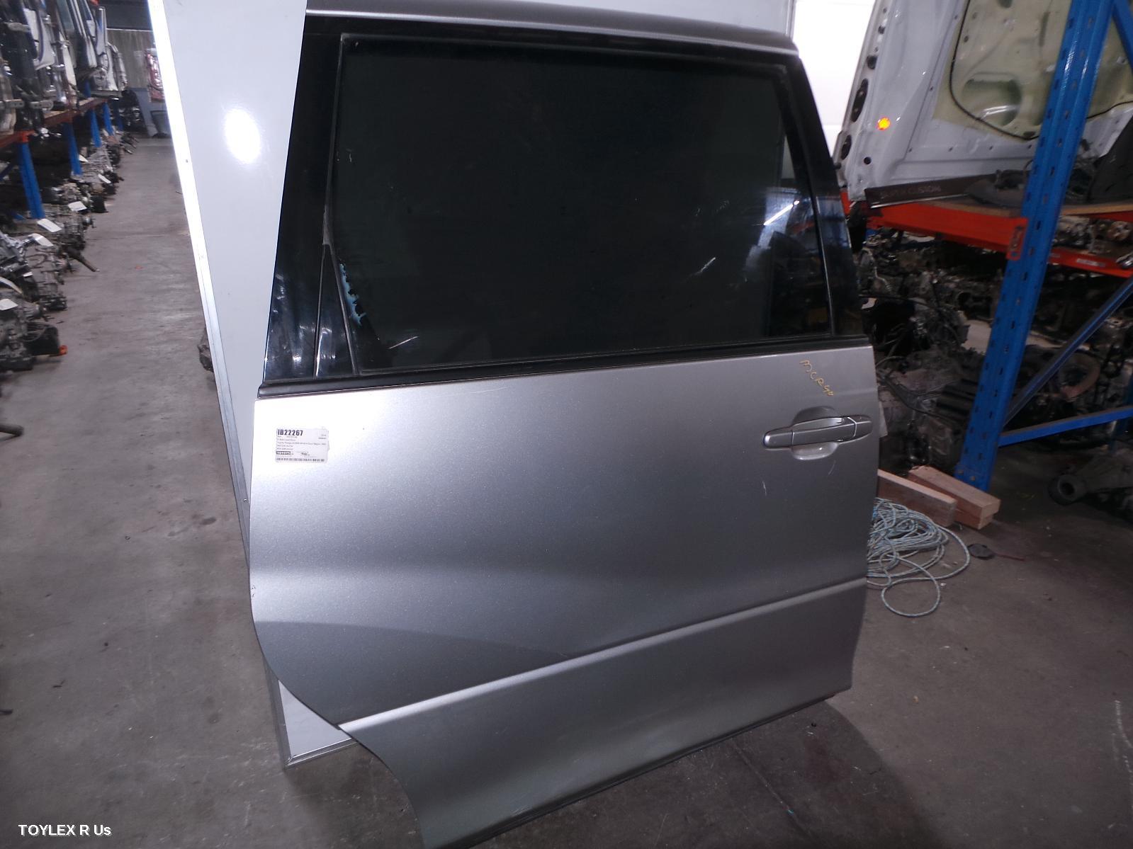 TOYOTA ESTIMA, RIGHT_REAR_DOOR_SLIDING, XR30/XR40, AERAS, W/ MOULD HOLES, SELF CLOSING TYPE, 00-06 (IMPORT) 34745