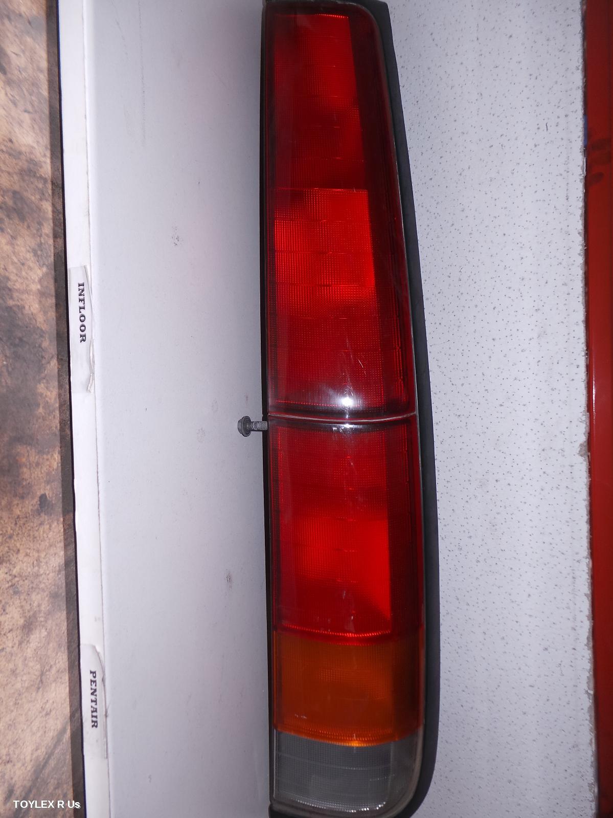 TOYOTA SPACIA, Right Taillight, SR40 12/98-12/01 35860